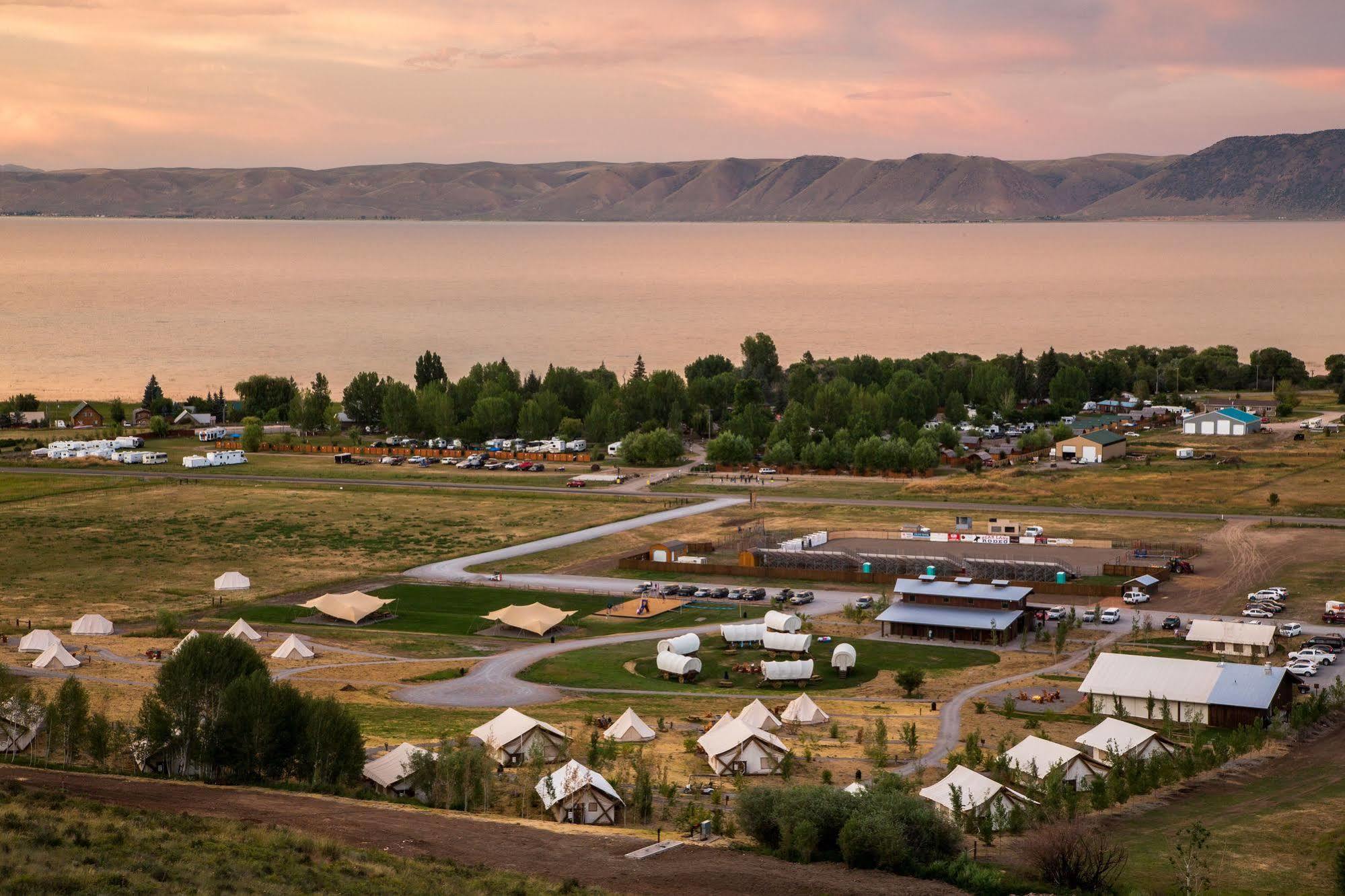 Conestoga Ranch Glamping Resort Garden City Exterior photo